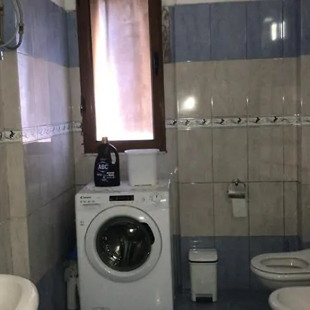 Enias Apartament *